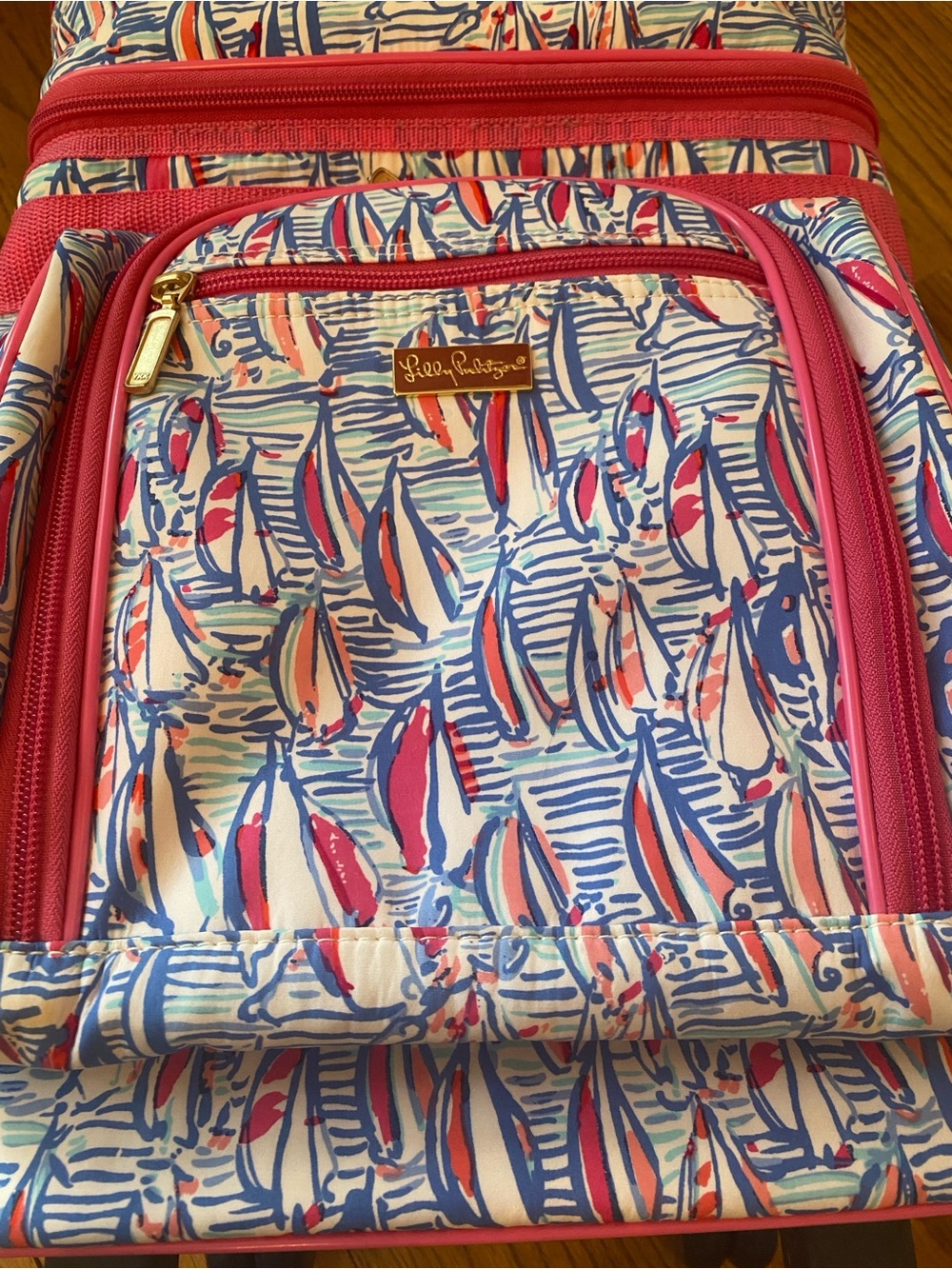 Lilly Pulitzer NWOT Pink & Blue Sailboat Patterned Rolling Insulated Cooler Bag - Picture 4 of 16